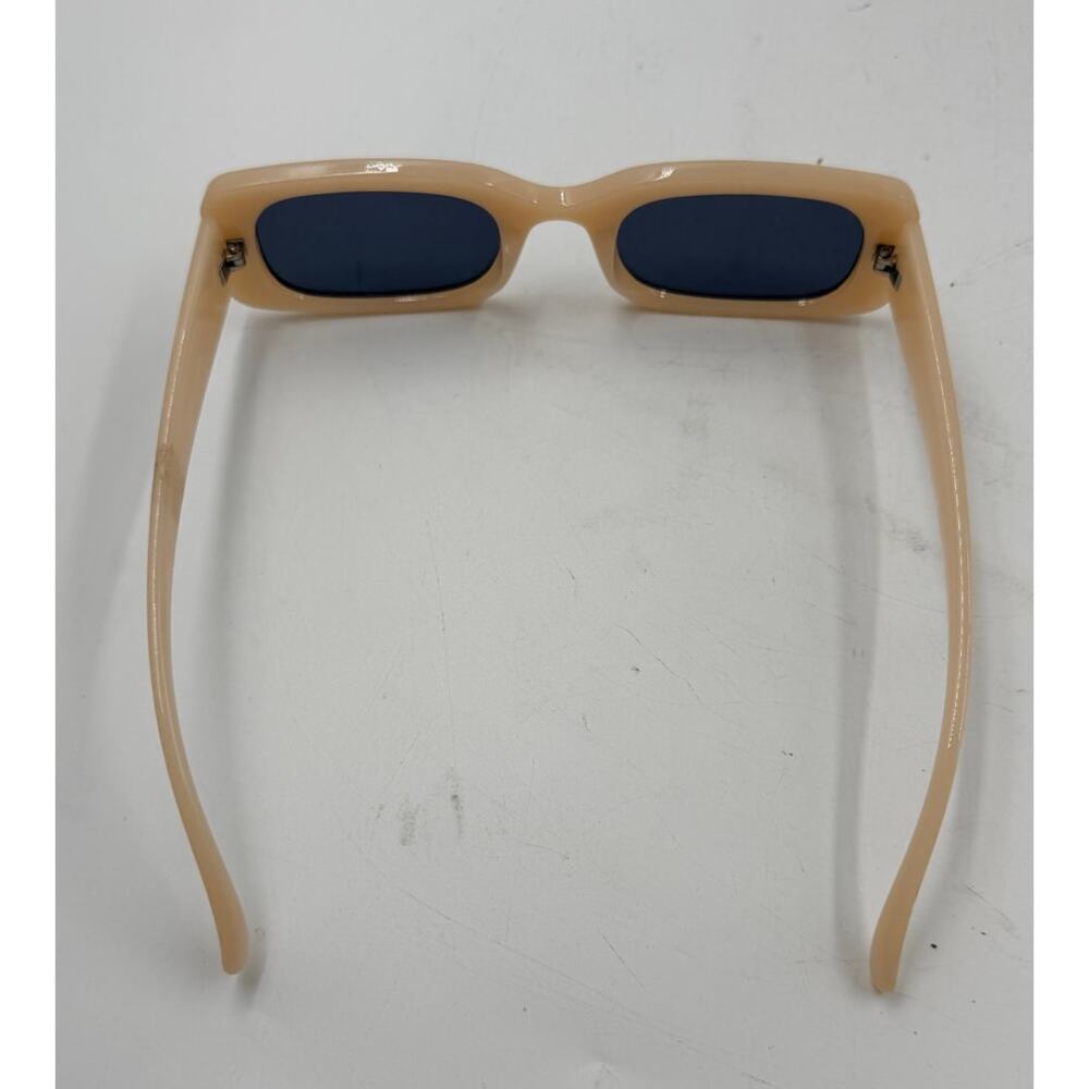 FGX (Makers Of Foster Grant) Rectangular Brown 100% UVA /B Protection Sunglasses - Picture 3 of 3